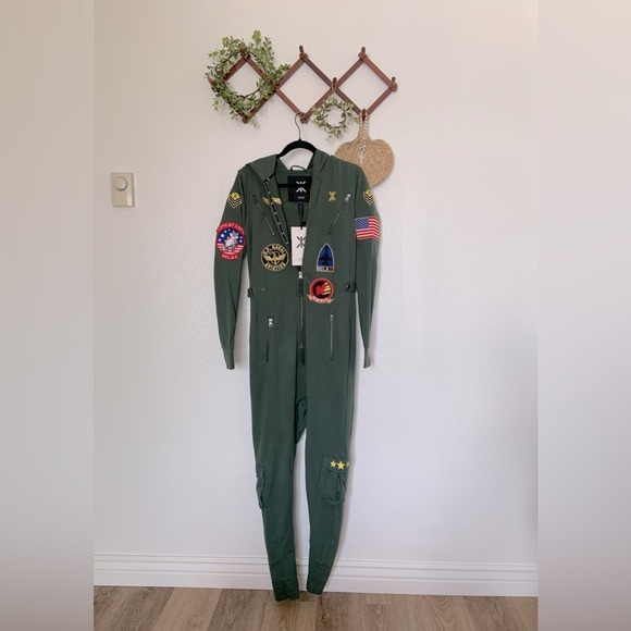 Onepiece Aviator Onesie Jungle Green jumpsuit hoodie top gun themed - Picture 1 of 7